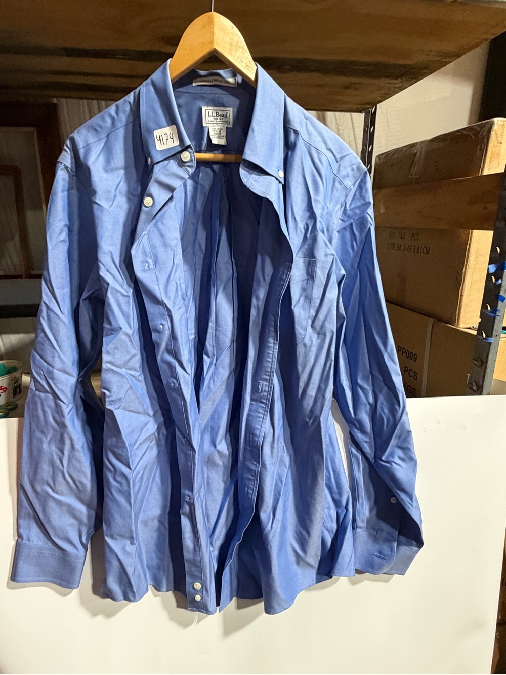 #4174-L.L. Bean Men's Light Blue Classic Button-Down Shirt